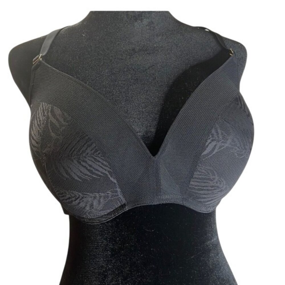Lively 36DD Black Bra With Leaf Patterned Cups‎ Adjustable Straps